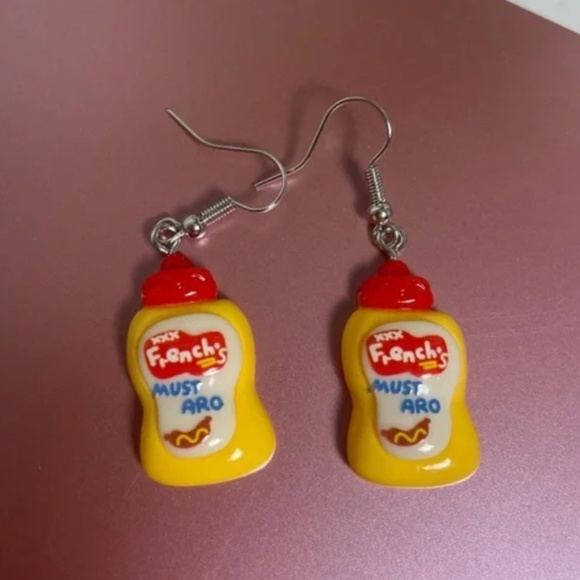 ❤️ FREE Mustard Food Snack Pop Art Artsy Chic Trendy Charm Jam Hip Drop Earrings - Picture 2 of 5